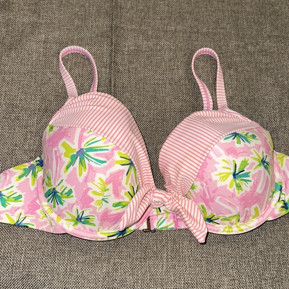 Crown & Ivy large palm tree and stripe bikini EUC - Picture 5 of 7